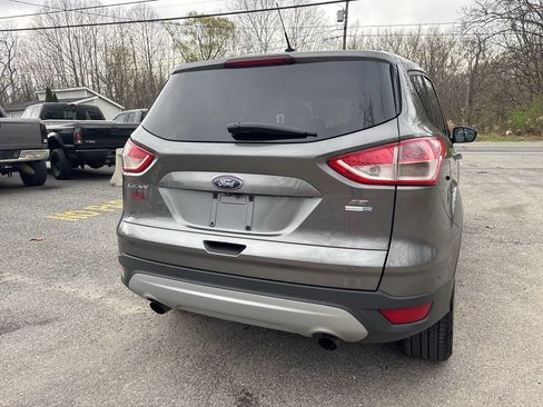 Used 2014 Ford Escape SE image 13