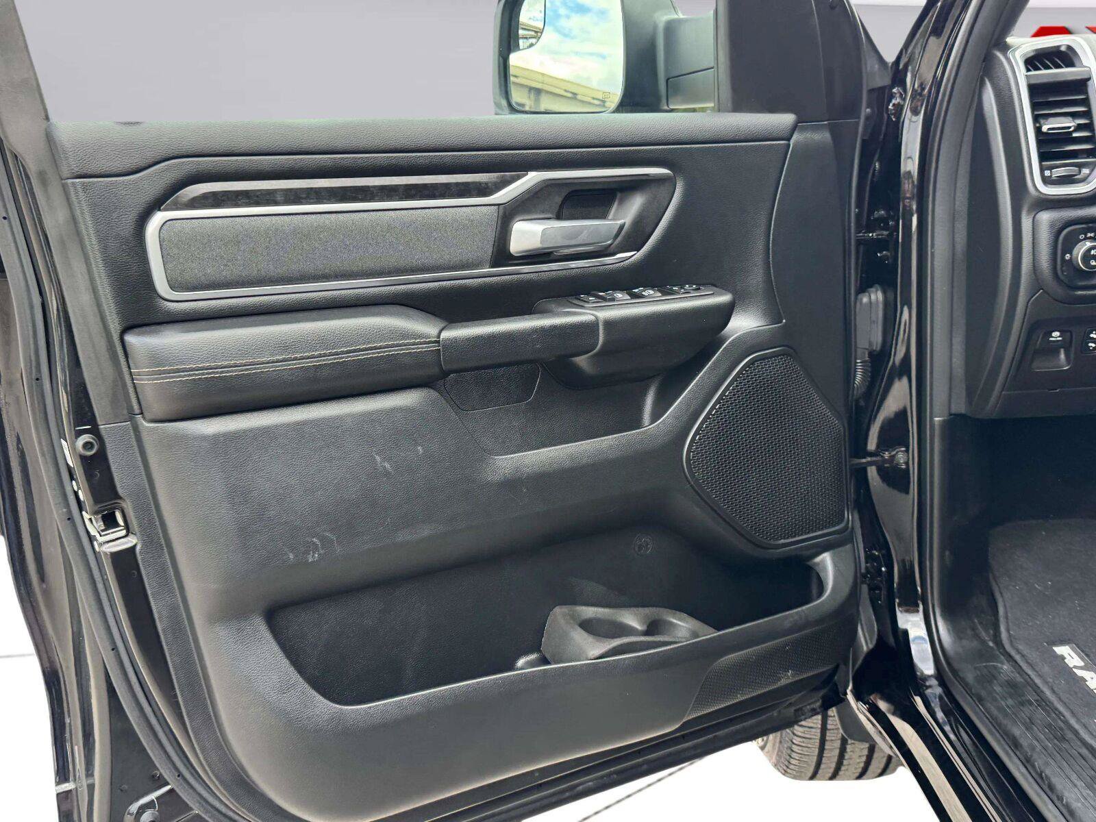 Used 2021 RAM 1500 Big Horn AWD/4WD image 18