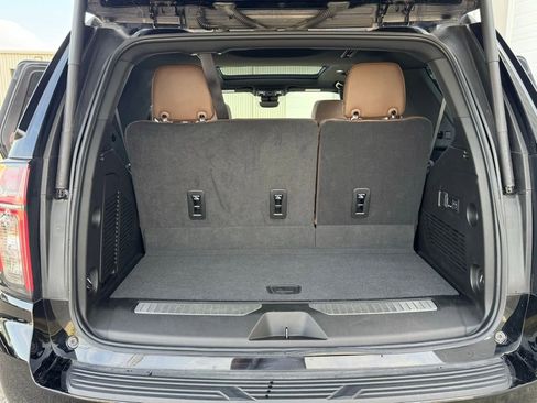 Used 2023 Chevrolet Tahoe High Country w/ Premium Package 2 RWD image 42