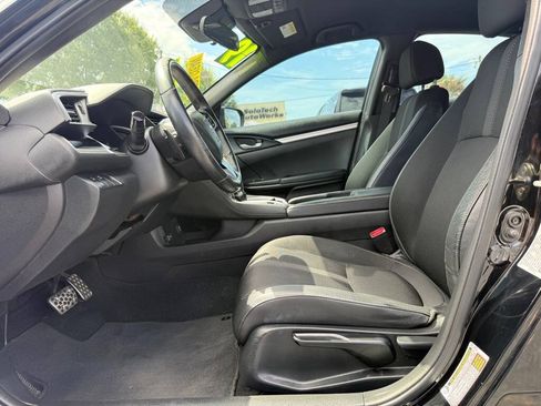 Used 2019 Honda Civic Sport image 13