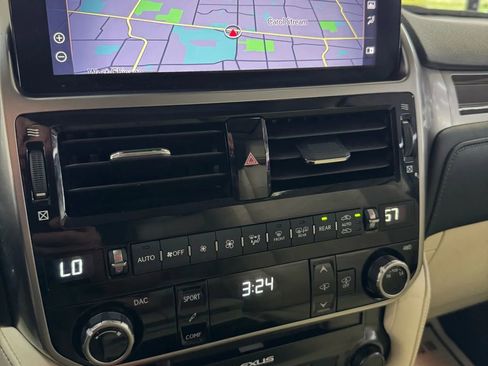 Used 2022 Lexus GX 460 Luxury image 22