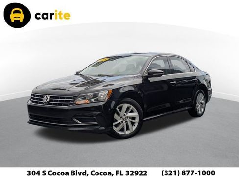 Used 2018 Volkswagen Passat 2.0T SE FWD image 1