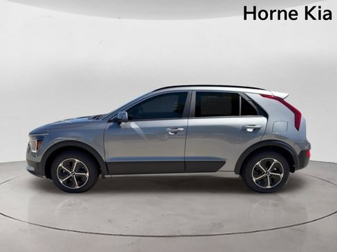 New 2026 Kia Niro EX FWD image 6