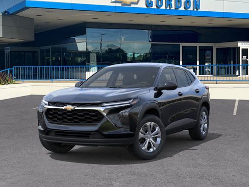 New 2026 Chevrolet Trax LS image 6