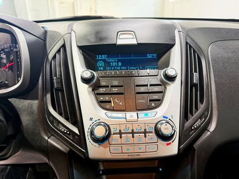 Used 2013 Chevrolet Equinox LS image 13