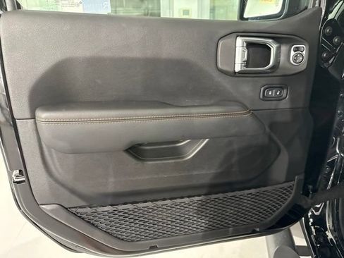Used 2023 Jeep Gladiator Mojave w/ LED Lighting Group AWD/4WD image 16