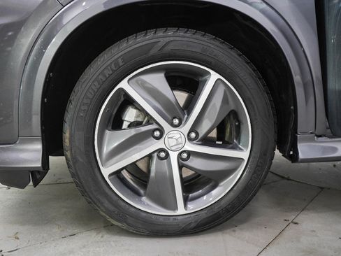 Used 2019 Honda HR-V Touring image 29