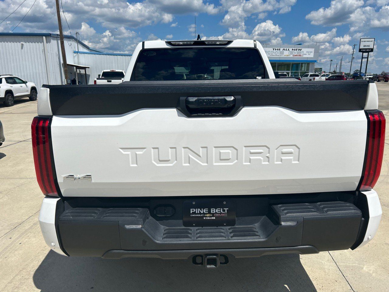 Used 2023 Toyota Tundra SR5 w/ SR5 Premium Package AWD/4WD image 6