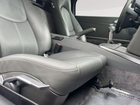 Used 2005 Porsche Boxster S image 11