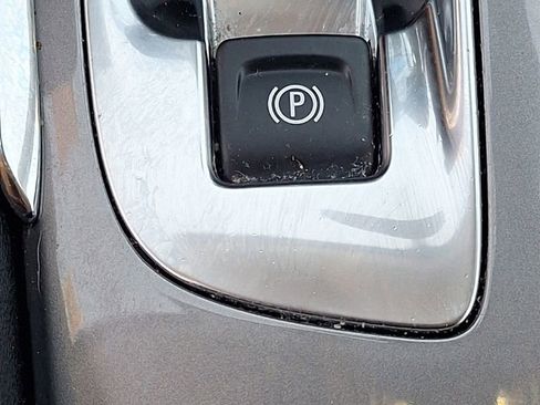 Used 2025 Chevrolet Malibu LT FWD image 31