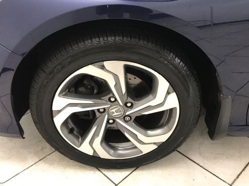 Used 2020 Honda Accord EX image 7