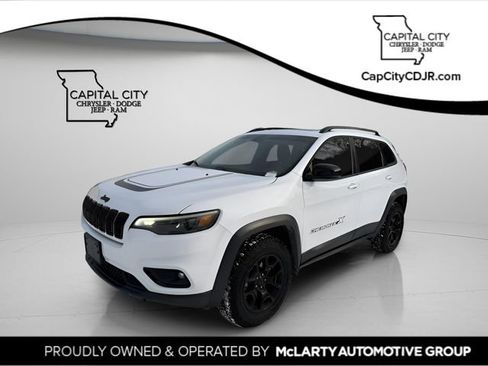 Used 2022 Jeep Cherokee Latitude w/ Sun & Sound Group image 1