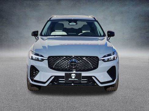 New 2026 Volvo XC60 T8 Ultra w/ Protection Package Premier image 2