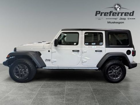 Used 2024 Jeep Wrangler Unlimited Sport AWD/4WD image 9