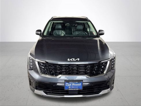 Used 2024 Kia Sorento S AWD/4WD image 3