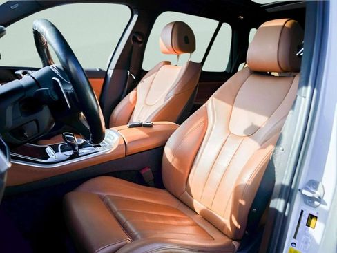 Used 2021 BMW X5 xDrive40i w/ M Sport Package image 59