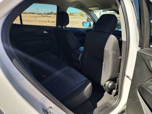 Used 2022 Chevrolet Equinox LT FWD image 13