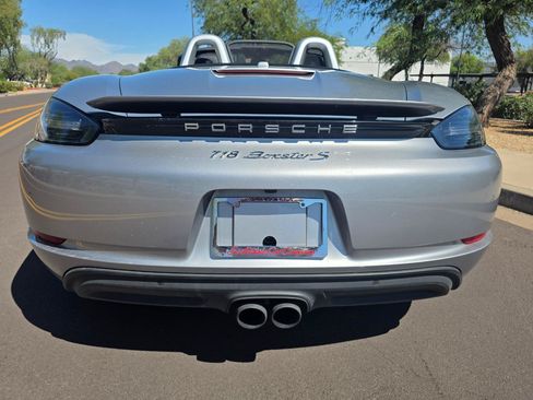 Used 2018 Porsche 718 Boxster S RWD image 25
