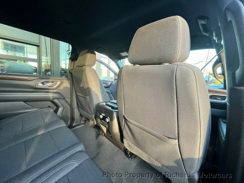 Used 2022 GMC Yukon XL SLE image 22