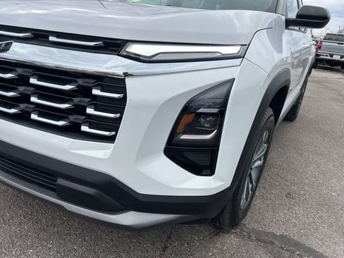 New 2026 Chevrolet Equinox LT image 9