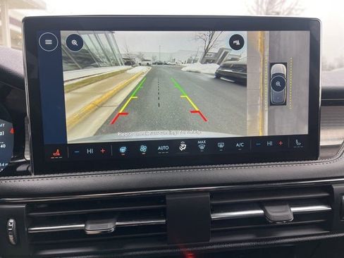 Used 2023 Lincoln Corsair AWD w/ Equipment Group 101A image 34