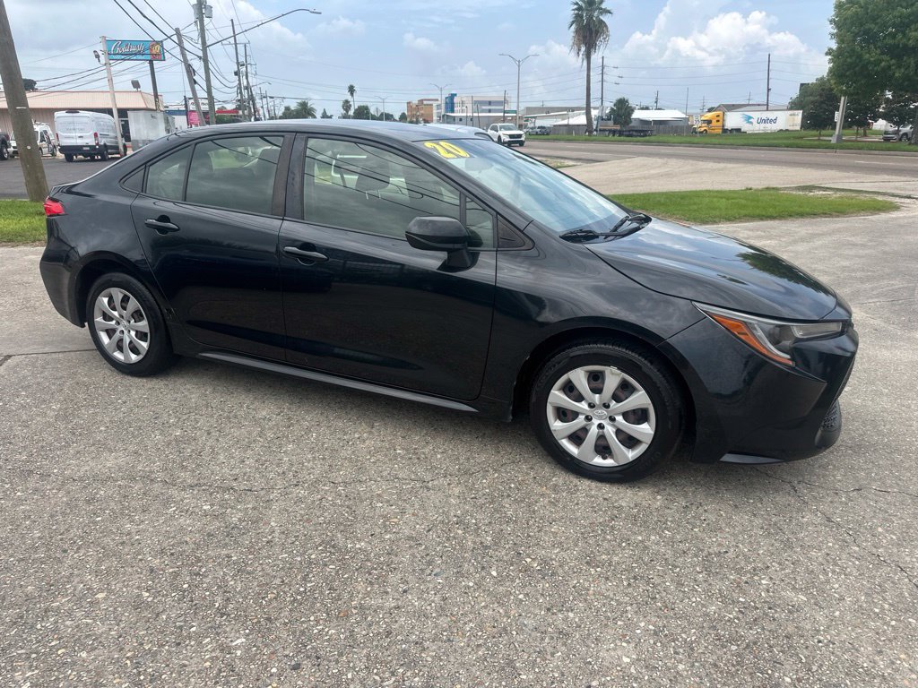 Used 2020 Toyota Corolla LE FWD image 3