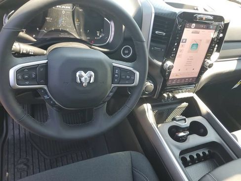 New 2026 RAM 1500 Big Horn AWD/4WD image 18