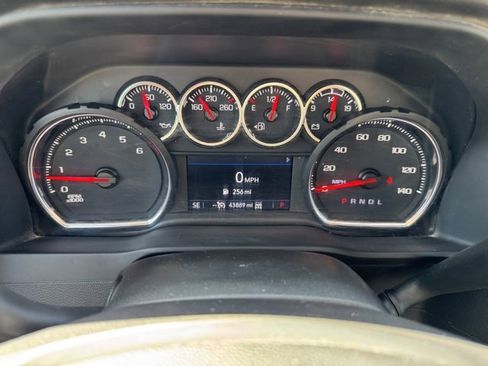 Used 2022 Chevrolet Silverado 3500 LT w/ Convenience Package image 22