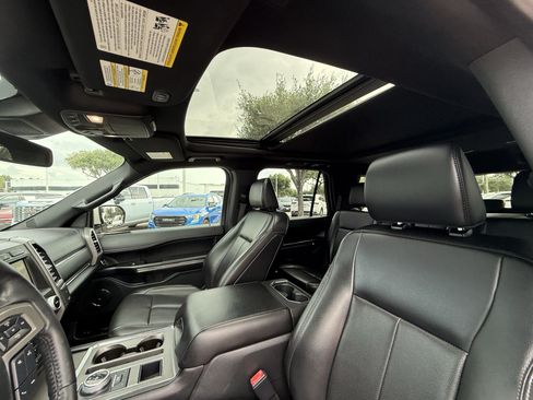 Used 2021 Ford Expedition XLT RWD image 27