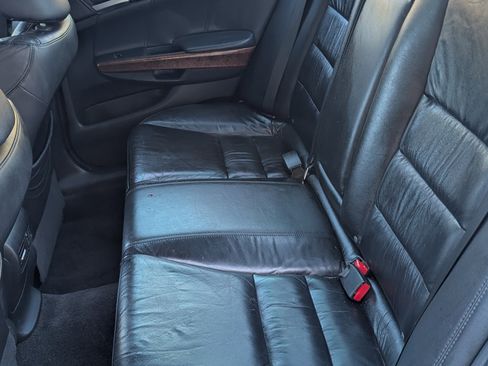 Used 2011 Honda Accord EX-L image 17