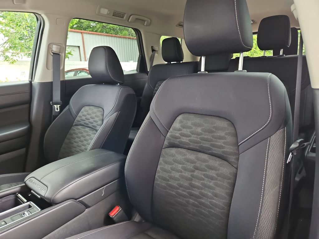 Used 2024 Nissan Pathfinder SV FWD image 22
