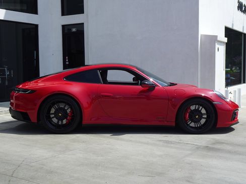Used 2024 Porsche 911 Carrera GTS w/ Premium Package image 8
