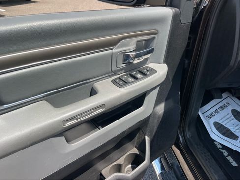 Used 2017 RAM 1500 Big Horn RWD image 10