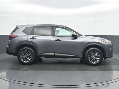Used 2024 Nissan Rogue S AWD/4WD image 7
