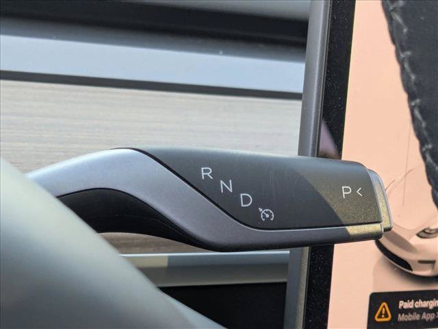 Used 2025 Tesla Model Y Performance AWD/4WD image 11