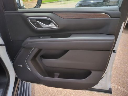 Used 2022 Chevrolet Tahoe High Country AWD/4WD image 30