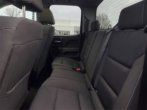 Used 2019 GMC Sierra 1500 SLE w/ SLE Value Package image 29
