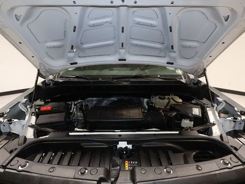 Used 2020 Chevrolet Silverado 1500 Custom w/ Custom Value Package image 17