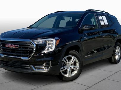 Used 2024 GMC Terrain SLE w/ Driver Convenience Package