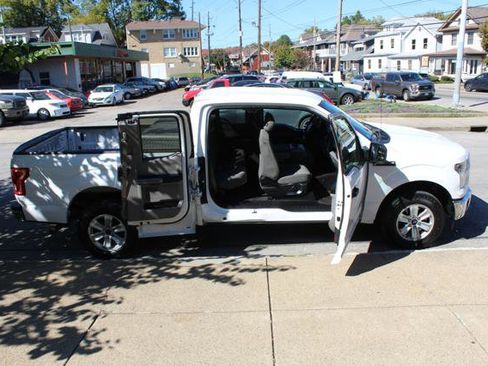 Used 2017 Ford F150 XLT w/ Trailer Tow Package image 10