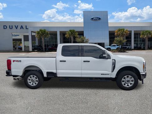 Used 2024 Ford F250 XLT w/ FX4 Off-Road Package image 3