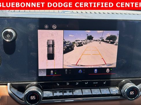 Used 2024 GMC Canyon AT4 w/ Technology Package AWD/4WD image 26
