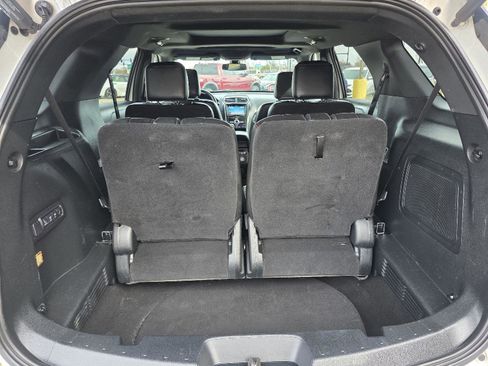 Used 2018 Ford Explorer Sport w/ Equipment Group 401A image 39