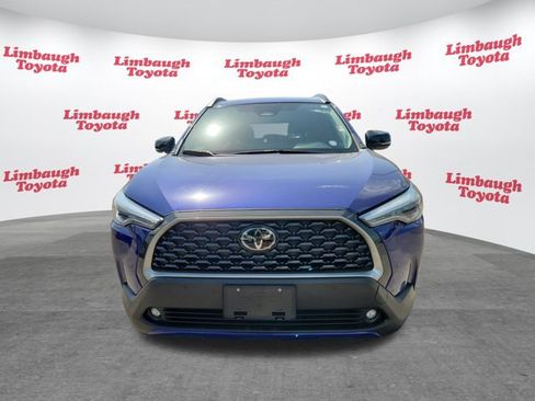 Used 2025 Toyota Corolla Cross XLE AWD/4WD image 19