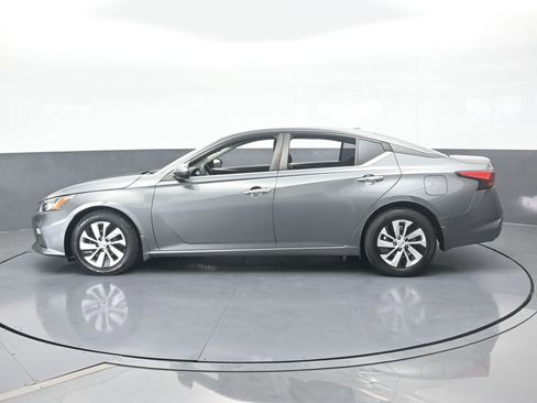 Used 2019 Nissan Altima 2.5 S image 3