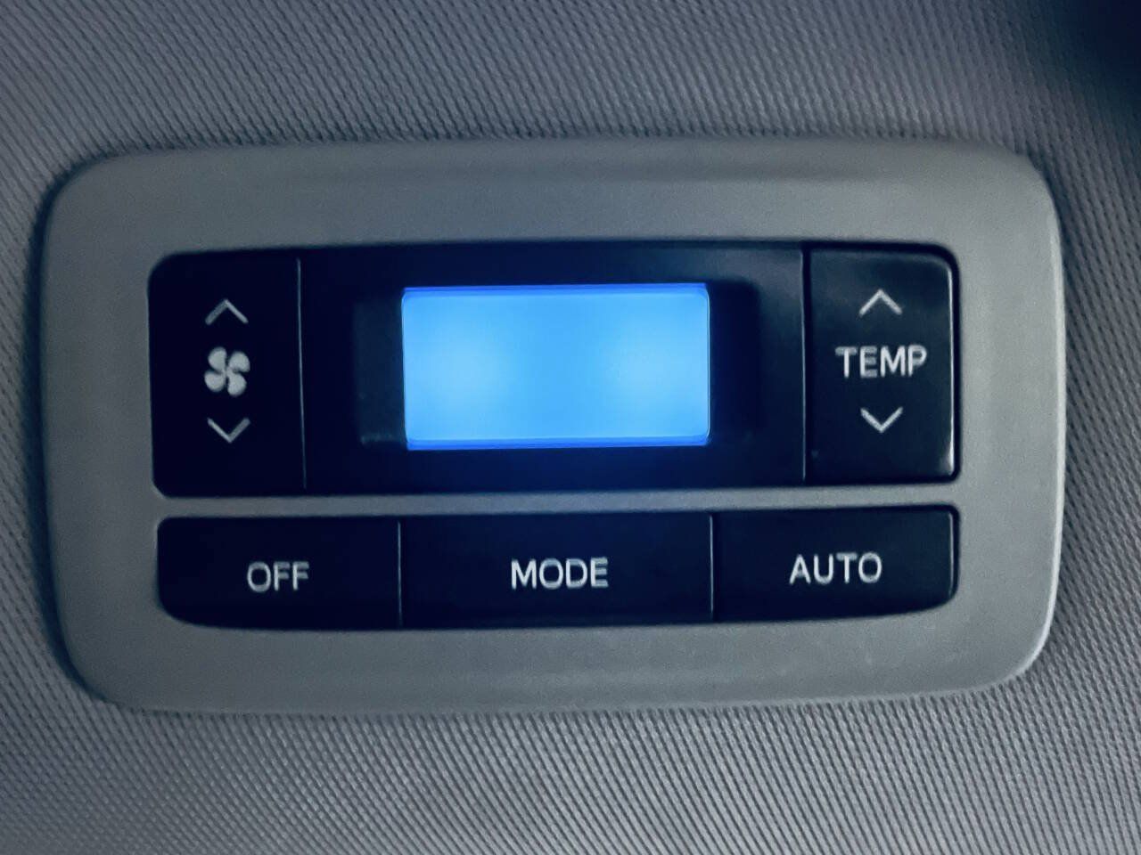 Used 2017 Toyota Sienna LE FWD image 29