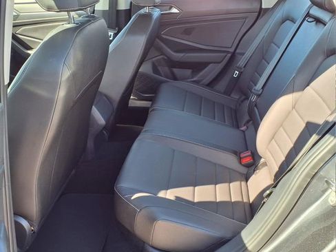 Used 2024 Volkswagen Jetta SE image 11