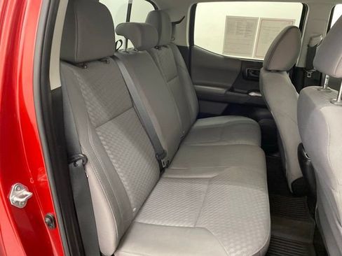 Certified 2023 Toyota Tacoma SR5 AWD/4WD image 32