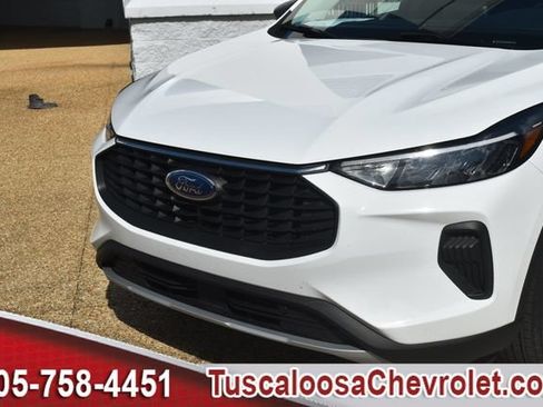 Used 2025 Ford Escape Active FWD image 39