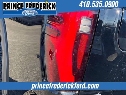 Used 2025 GMC Sierra 3500 Denali Ultimate image 28